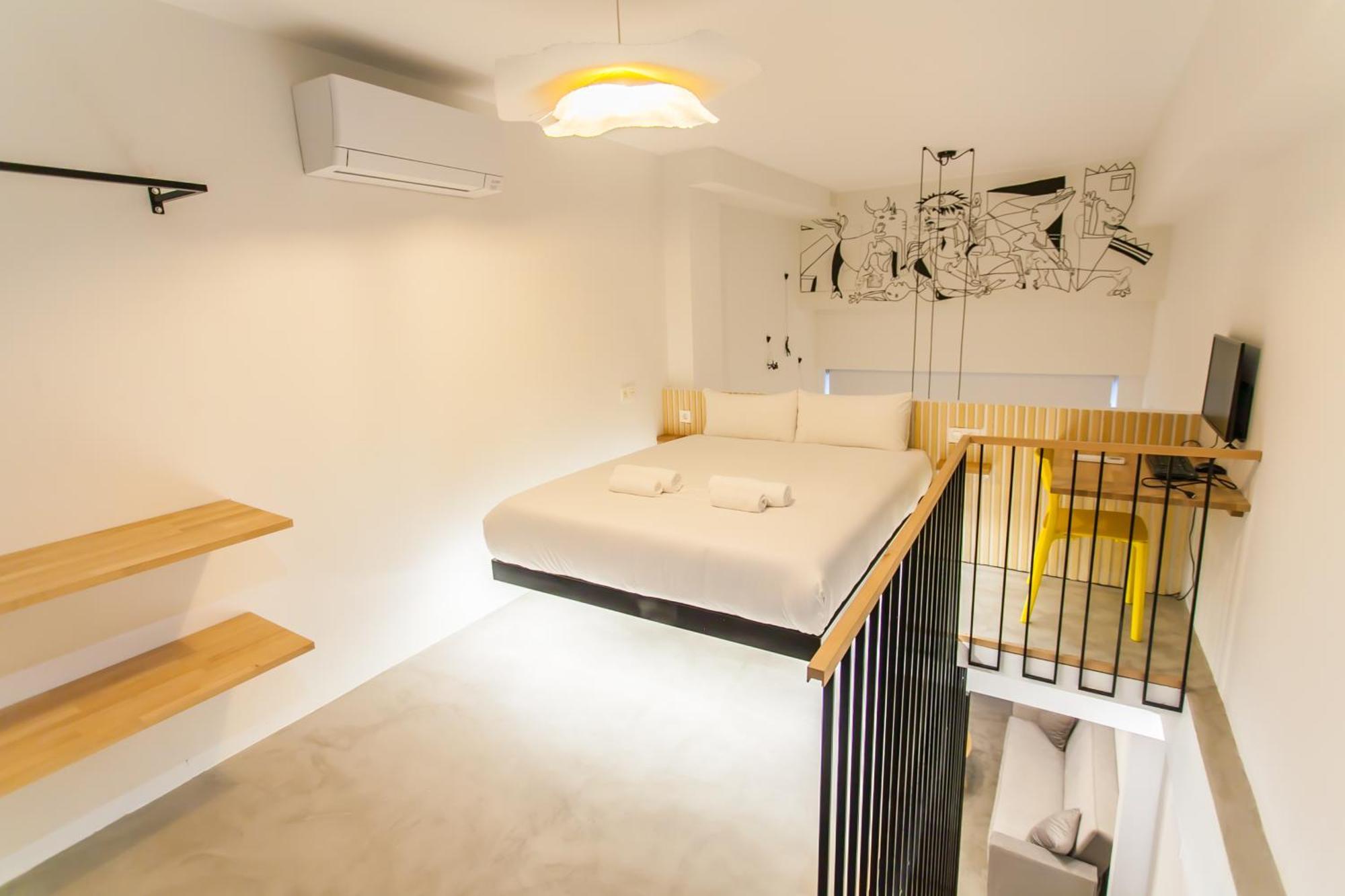 Guernica Luxury Duplex - Location, Light, And Art Lejlighed Madrid Eksteriør billede